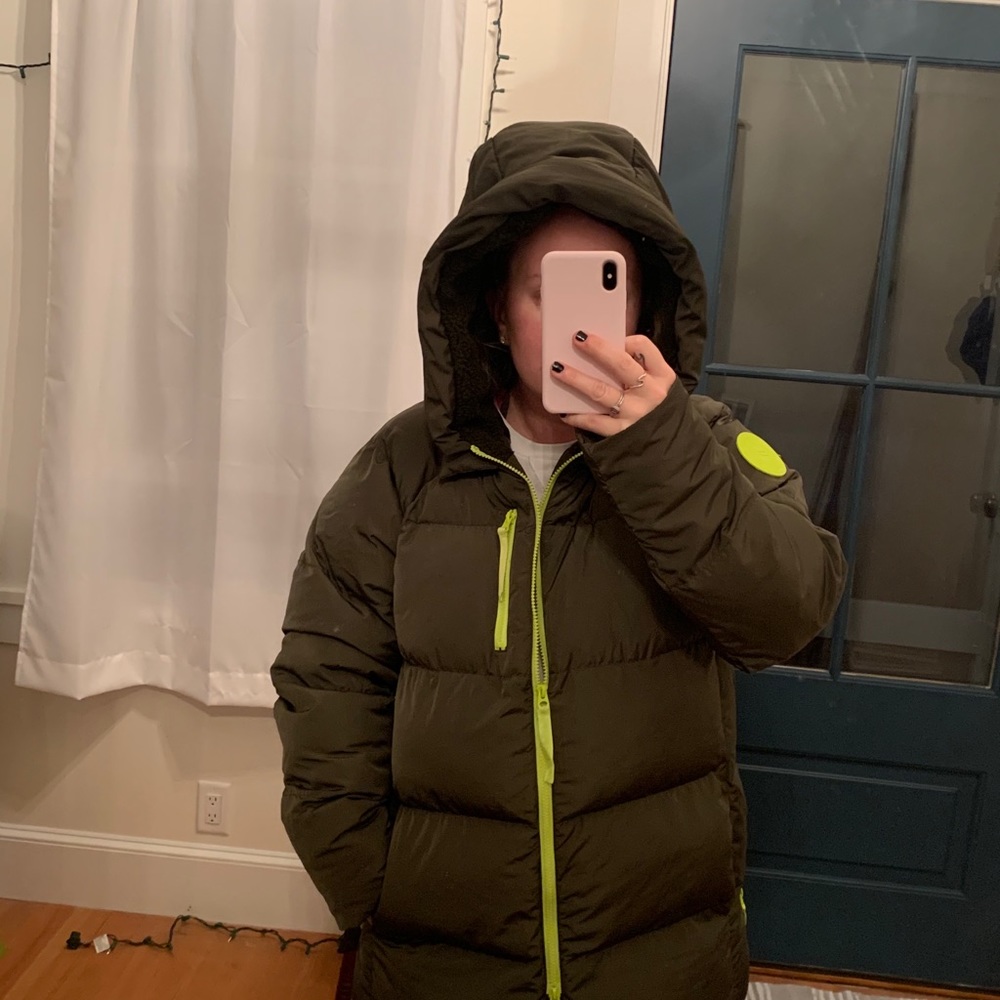 Fabletics Puffer - Picture 7 of 7